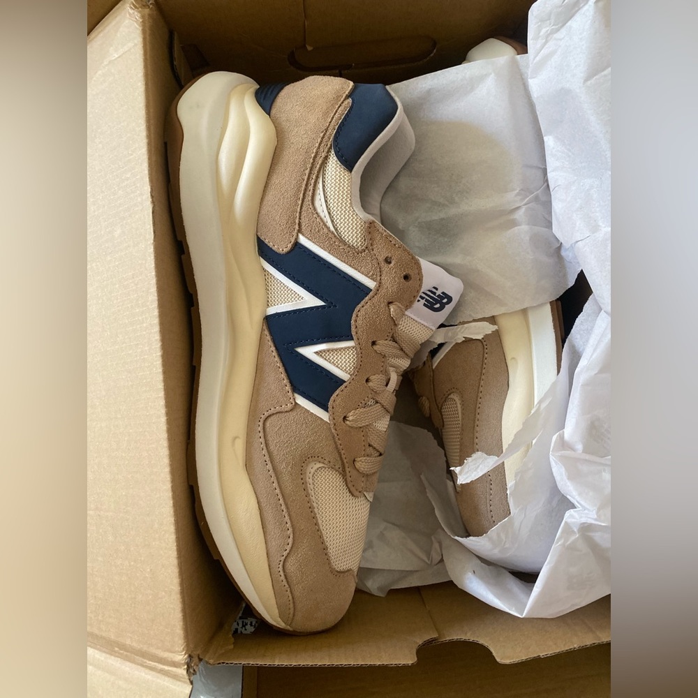 Brand new men’s size 11 New Balance
